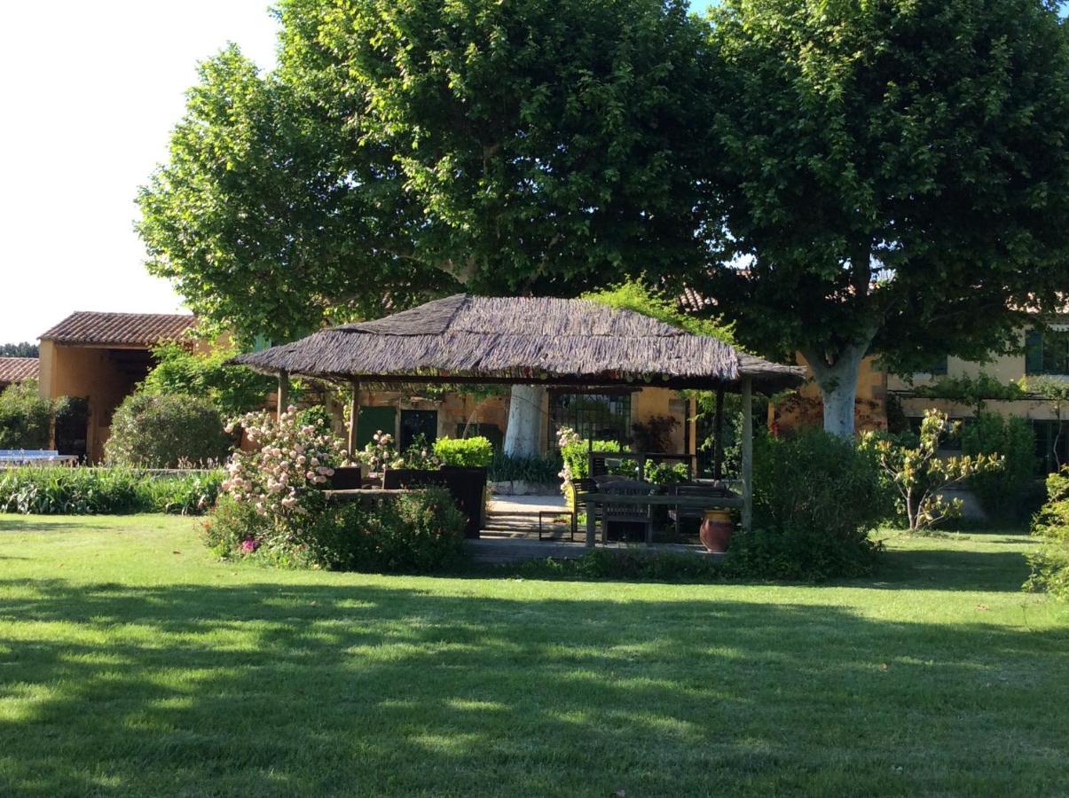 La Bergerie De Castellan Bed & Breakfast Verquieres Bagian luar foto