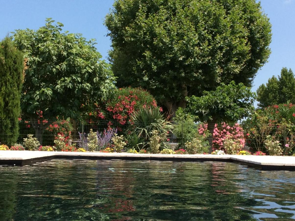 La Bergerie De Castellan Bed & Breakfast Verquieres Bagian luar foto