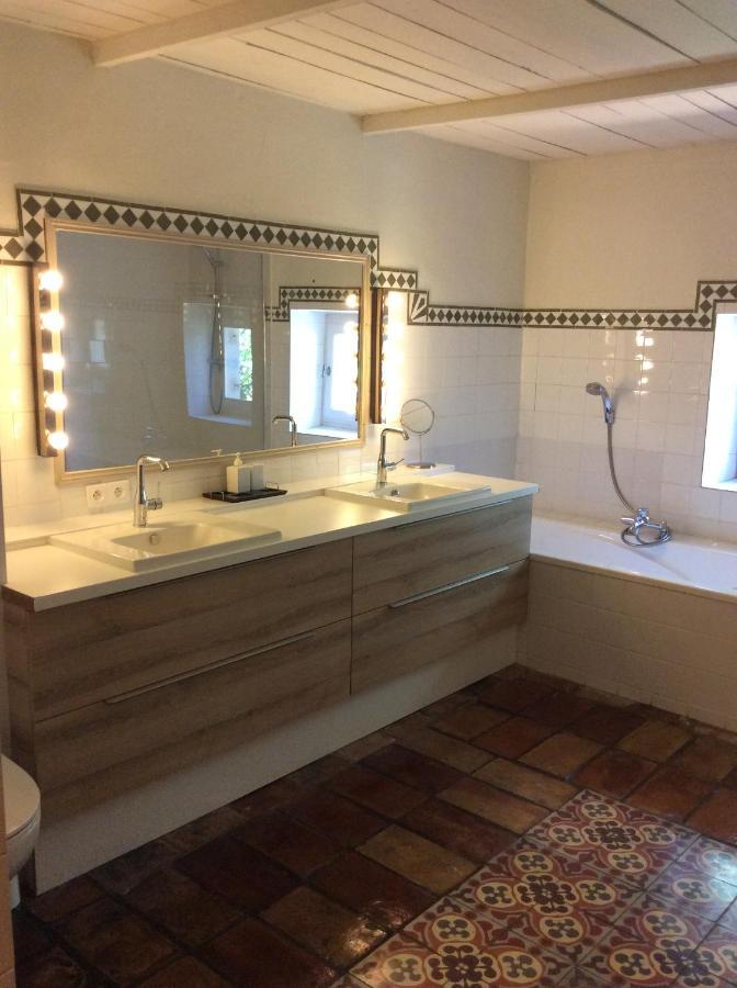 La Bergerie De Castellan Bed & Breakfast Verquieres Bagian luar foto